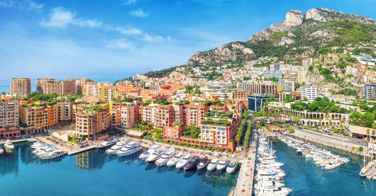 Investir dans un logement locatif saisonnier sur la Côte d’Azur française : bonne ou mauvaise idée ?